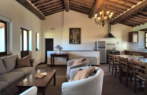 Castelnuovo Berardenga Casa | Castello di Montalto - La Loggia