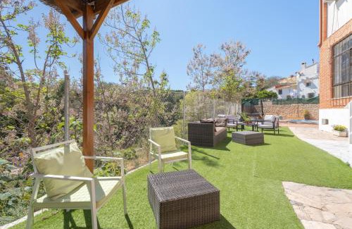 Bicorp Chalet De Esquí | Castellana