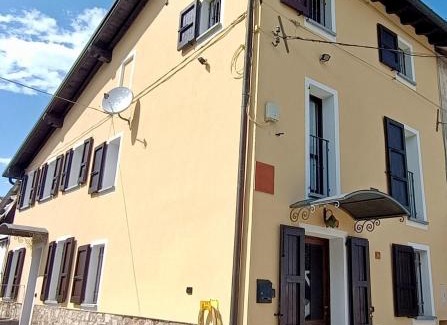 Pietra De' Giorgi Casa | Castellato Country House