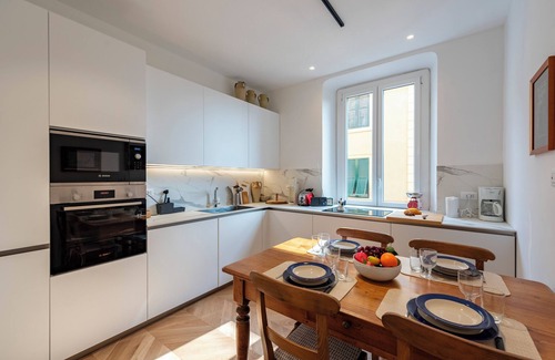 Castelletto Apartamento | Castelletto House Genova City Center, Genova, Italy