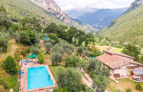 Precetto Apartamento | Castello appartamenti Ferentillo Valnerina