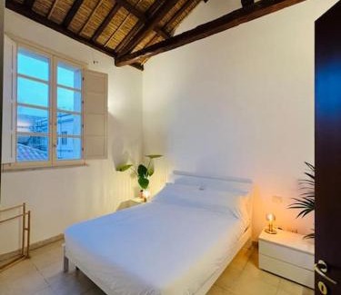 Historic Castle District Apartamento | Castello Attic Sunset Terrace