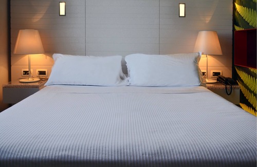 Montaldo Torinese Hotel | Castello di Montaldo Torino