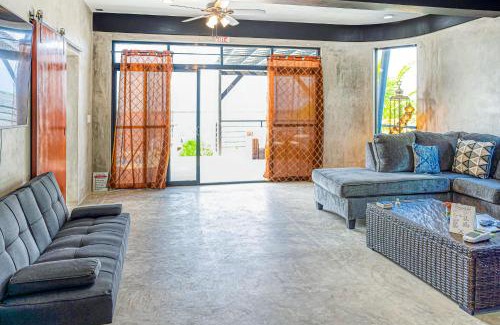 San Pedro Villa | Castillo Hunab Ku