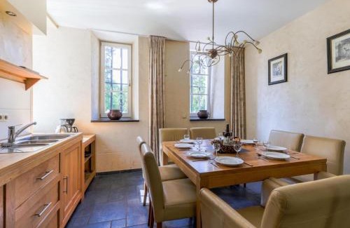Aywaille Casa | Castle Apartment in Aywaille near River Amblève