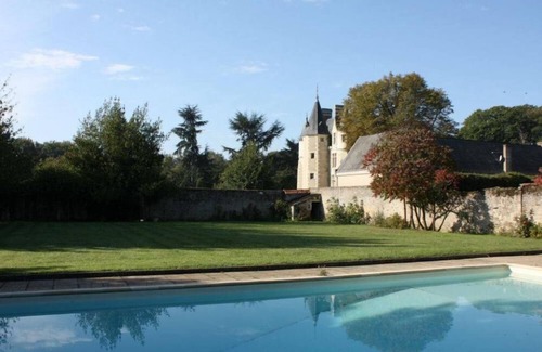 Sainte-Christine Casa | Castillo joya en el Valle del Loira Hideaway