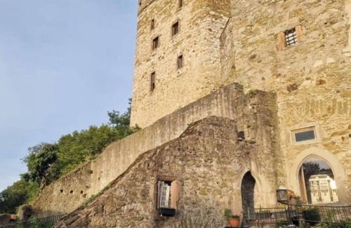 Wetzlar Otro | Castle Hermannstein - KingsRoom