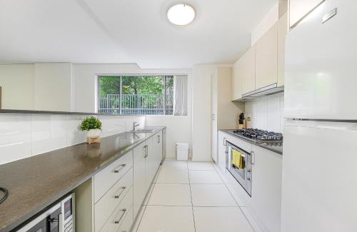 Castle Hill Apartamento | Castle HIll Sweet Modern 3BR Apt with 2 Parking