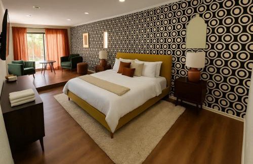 Whispering Oaks Casa | Castle Hills Escape 4BR with Pool n Game Room