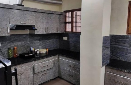 Bullawala Apartamento | Castle Inn Dreamy ,2 BHK,Mussoorie Road,Dehradun