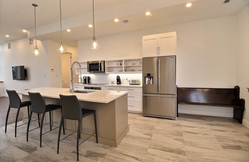 Moncton Condominio | Castle Manor Unit 302 - More units available