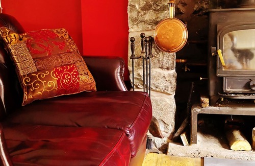 Harlech Casa | Castle, Mountains, Beach and a Cosy Cottage