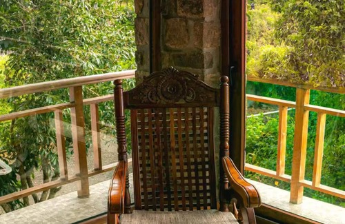 Vagamon Casa | Castle of Stones