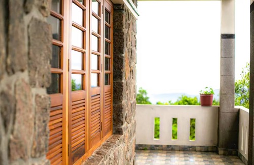Vagamon Casa | Castle of Stones