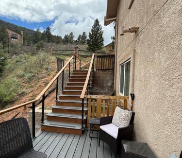 Cascade-Chipita Park Apartamento | Castle on the Hill