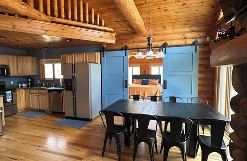 Mauston Cabina | Castle Rock Log Cabin