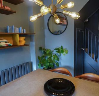 Kenilworth Apartamento | Castle Townhouse Kenilworth - Private Parking - 24 Hr Gym Access - Town Centre