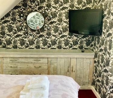 Lincoln Casa | Castle View Cottage