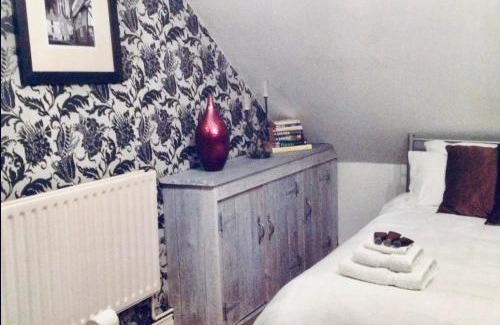 Lincoln Casa | Castle View Cottage