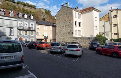 Lourdes Apartamento | 💢 Castle view 💢Hyper Center 💢 WIFI 💢 Renovated💢AIR CONDITIONING / AC