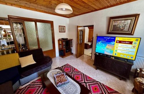 Gjirokaster Villa | Castle View Traditional House in Gjirokastër