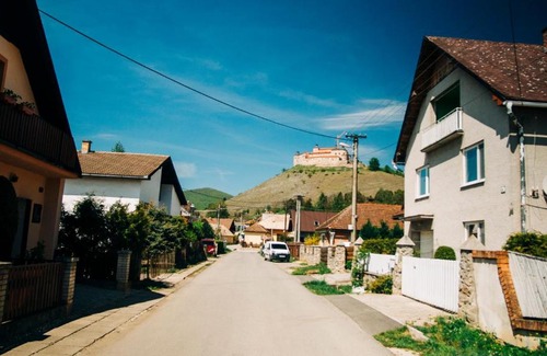 Krasnohorske Podhradie Casa | Castle Village Apartment