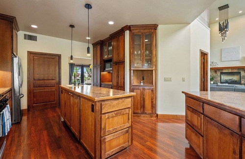 Paso Robles Casa | Castoro Cellars Hive/Hivette | Wine Stay, Groups 16 + EV