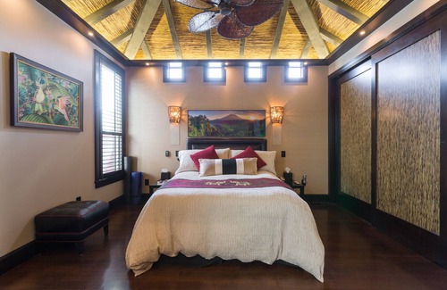 Eureka Valley Casa | Castro Bali Retreat with Hot Tub in Lush Garden/Zen & High-Tech