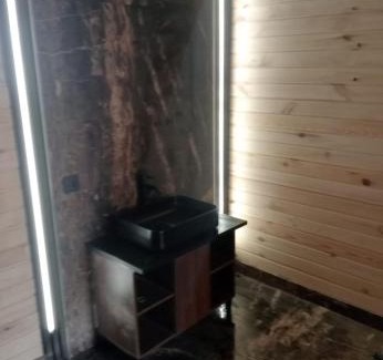 Jibert Cabina | Casuta D&M