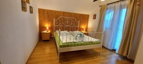 Polovragi Casa | Casuta din Lunca