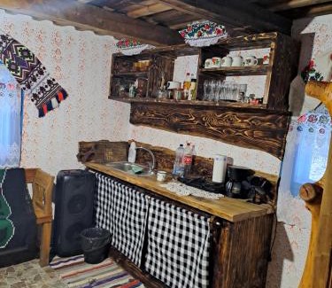 Breb Casa | Casuta din padure