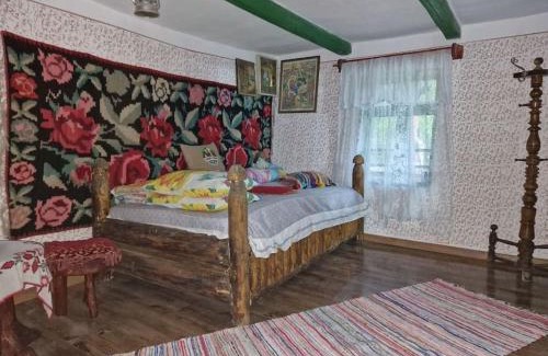 Romani Casa | Casuta din Padure