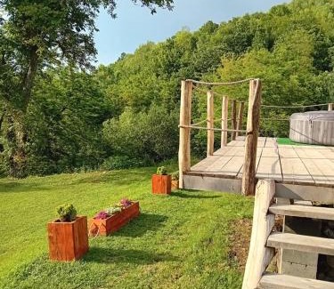 Blajeni Chalet De Esquí | Casuta dintre nuci