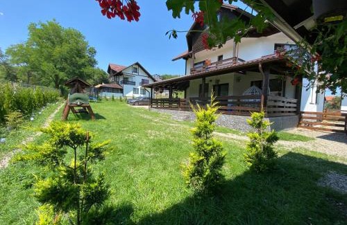 Bran Villa | Casuta Vulpiței