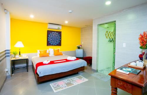 Quan Tom Hotel | Cat Tien Jungle Lodge