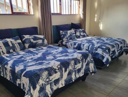 Hibberdene Casa | Catalina Bay Beach Retreat - Blue Whale Beach House