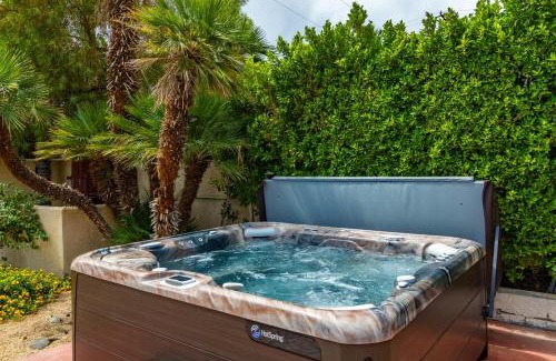 Racquet Club West Casa | Catalina by AvantStay Fully Remodeled Palm Springs Haven Pool Permit3432
