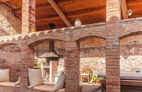 Gargalla Villa | Mansión vintage con piscina en Montmajor, España