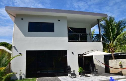 Playa San Blas Apartamento | Catch a Wave Beach House 5 Min to Shore