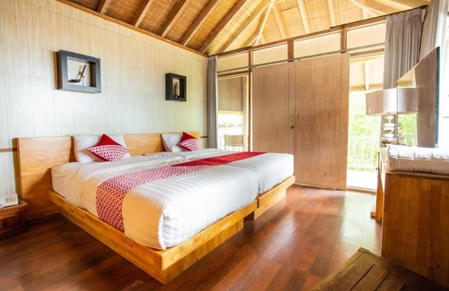 By Pass Ngurah Rai Casa | Casa pegadiza en Nusa Dua, estilo de madera, excelente ubicación