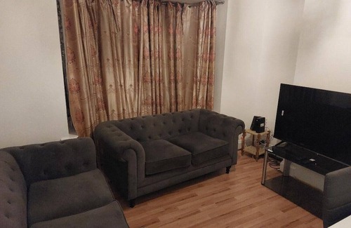 Whitefoot Casa | Catford Homely home is centrally located within easy reach of 3 train stations
