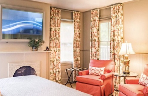 Historic Downtown Savannah Cama Y Desayuno | Catherine Ward House Inn