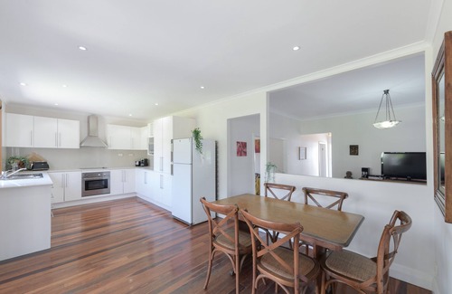 Catherine Hill Bay Casa | Catho Miners Cottage [pet friendly]