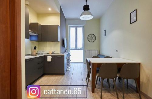 Lecco Apartamento | Cattaneo 65 3 bedrooms 5 minutes from lake and station w parking