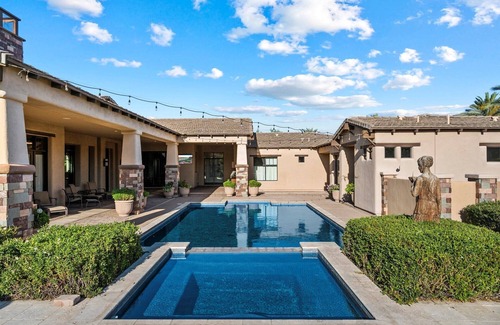 South Scottsdale Casa | Cattletrack Casita - Stylish Studio with Semi-Private Pool & Hot Tub