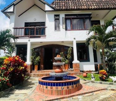 Quimbaya Casa | Cattleya tropical