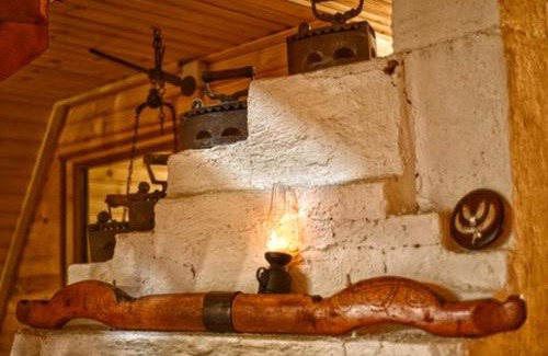 Aricestii Zeletin Casa | Catunu’ lui Emil