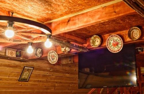 Aricestii Zeletin Casa | Catunu’ lui Emil