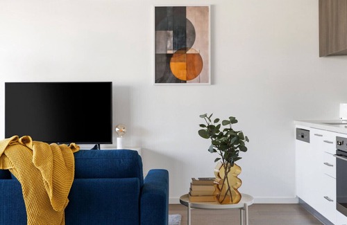Caulfield North Apartamento | Caulfield Elegance: Chic Abode