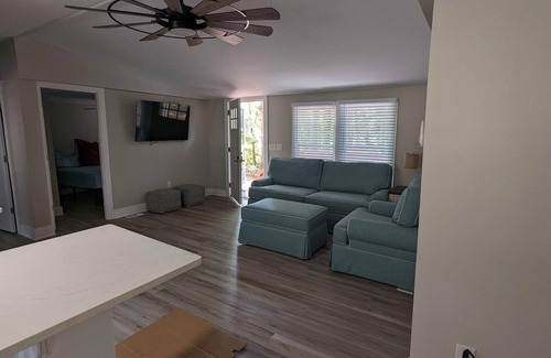 Pawleys Island Cabaña | Causeway Cottage located on the South Causeway